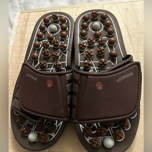 Byriver Accupressure Foot Massage Acupoint Stimulation Sandals Brown Size Small